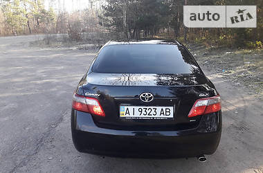 Седан Toyota Camry 2006 в Киеве