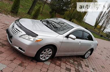 Седан Toyota Camry 2008 в Виннице