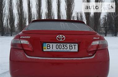 Седан Toyota Camry 2007 в Кременчуге