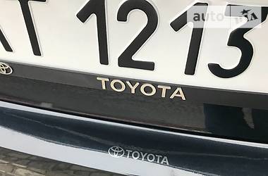 Седан Toyota Camry 2017 в Ивано-Франковске