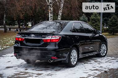 Седан Toyota Camry 2016 в Днепре