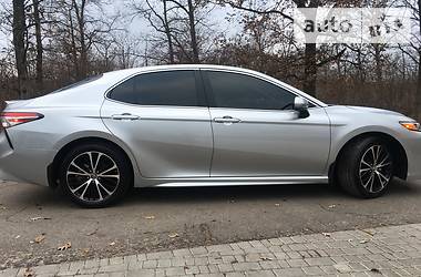 Седан Toyota Camry 2018 в Одессе