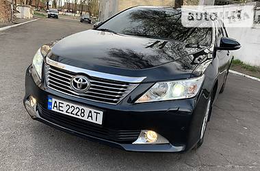 Седан Toyota Camry 2013 в Каменском