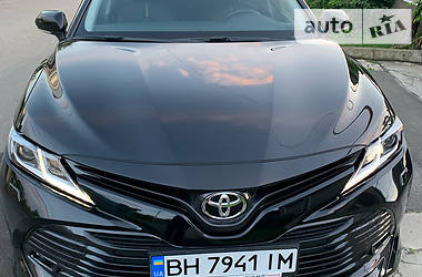 Седан Toyota Camry 2018 в Одессе