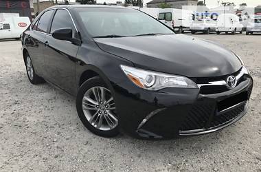 Седан Toyota Camry 2015 в 