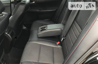 Седан Toyota Camry 2015 в 