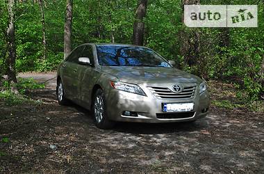 Седан Toyota Camry 2007 в Киеве