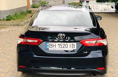 Седан Toyota Camry 2018 в Одессе