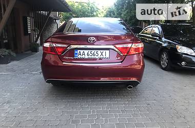 Седан Toyota Camry 2017 в 