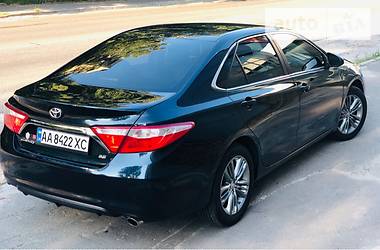 Седан Toyota Camry 2015 в Києві