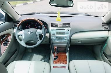 Седан Toyota Camry 2008 в Киеве