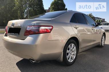 Седан Toyota Camry 2007 в Днепре