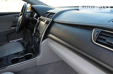 Седан Toyota Camry 2016 в 
