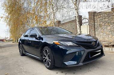 Седан Toyota Camry 2018 в Никополе