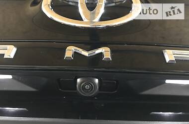 Седан Toyota Camry 2018 в Покровске