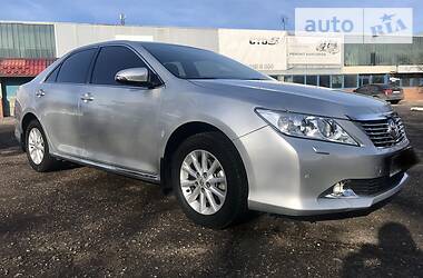 Седан Toyota Camry 2014 в 