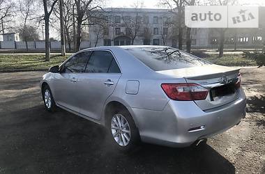 Седан Toyota Camry 2014 в 