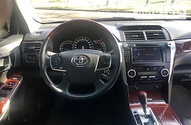 Седан Toyota Camry 2014 в 