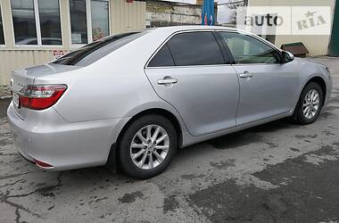 Седан Toyota Camry 2014 в Ровно