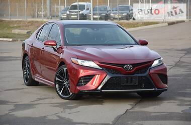 Седан Toyota Camry 2017 в 