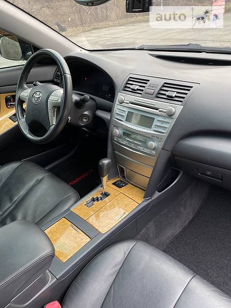 Седан Toyota Camry 2006 в Кривому Розі