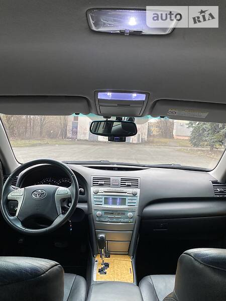 Седан Toyota Camry 2006 в Кривому Розі