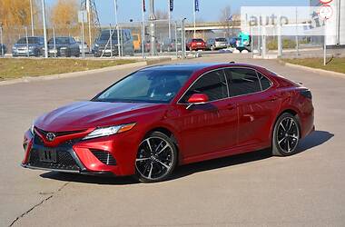 Седан Toyota Camry 2017 в 