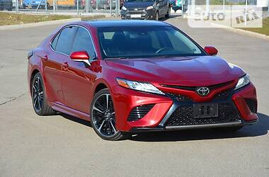 Седан Toyota Camry 2017 в 