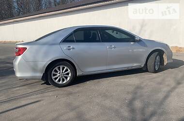 Седан Toyota Camry 2013 в 