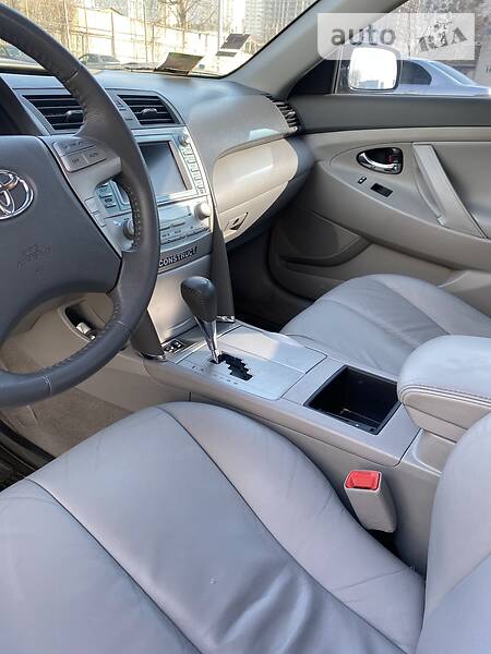 Седан Toyota Camry 2008 в Києві