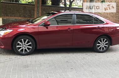 Седан Toyota Camry 2017 в 