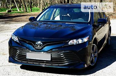 Седан Toyota Camry 2018 в Одессе