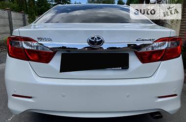 Седан Toyota Camry 2012 в 