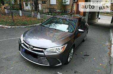 Седан Toyota Camry 2015 в 