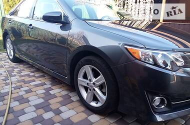 Седан Toyota Camry 2013 в Черкассах