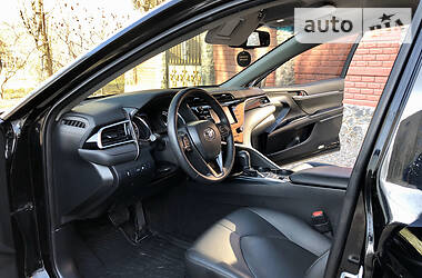 Седан Toyota Camry 2018 в 
