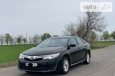 Седан Toyota Camry 2013 в 