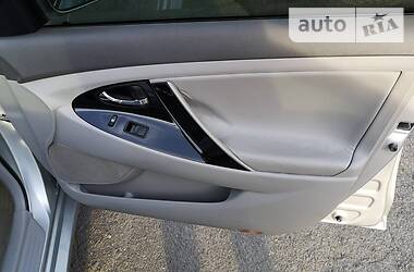 Седан Toyota Camry 2006 в 