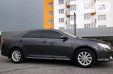 Седан Toyota Camry 2013 в Виннице