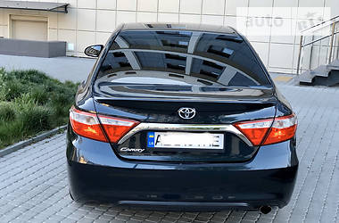 Седан Toyota Camry 2017 в 