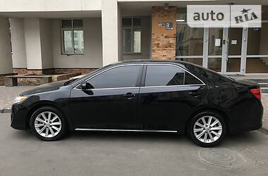 Седан Toyota Camry 2014 в 