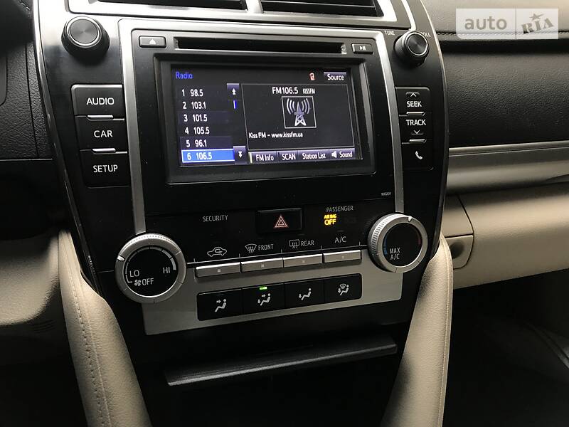 Седан Toyota Camry 2014 в Киеве