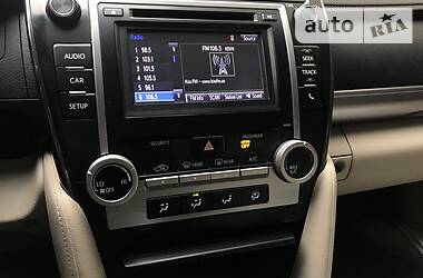Седан Toyota Camry 2014 в 