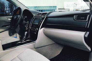 Седан Toyota Camry 2015 в 