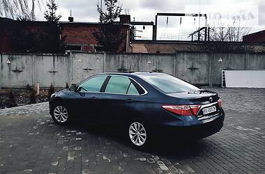 Седан Toyota Camry 2015 в 