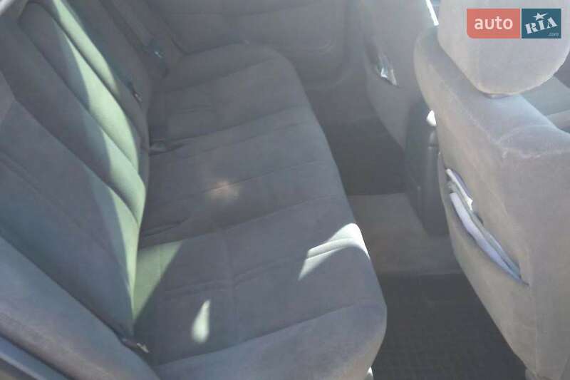 Седан Toyota Camry 2000 в Дніпрі