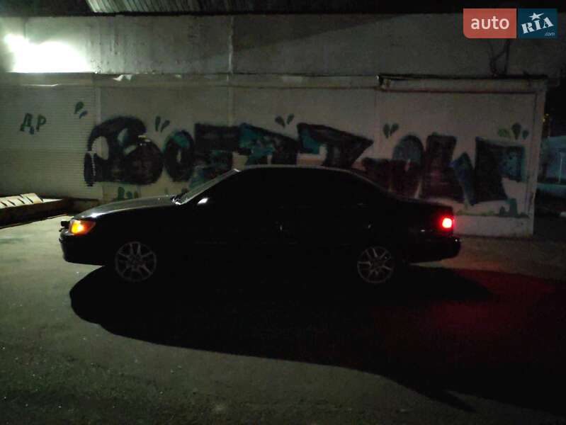 Седан Toyota Camry 2000 в Дніпрі