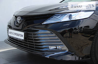 Седан Toyota Camry 2017 в 
