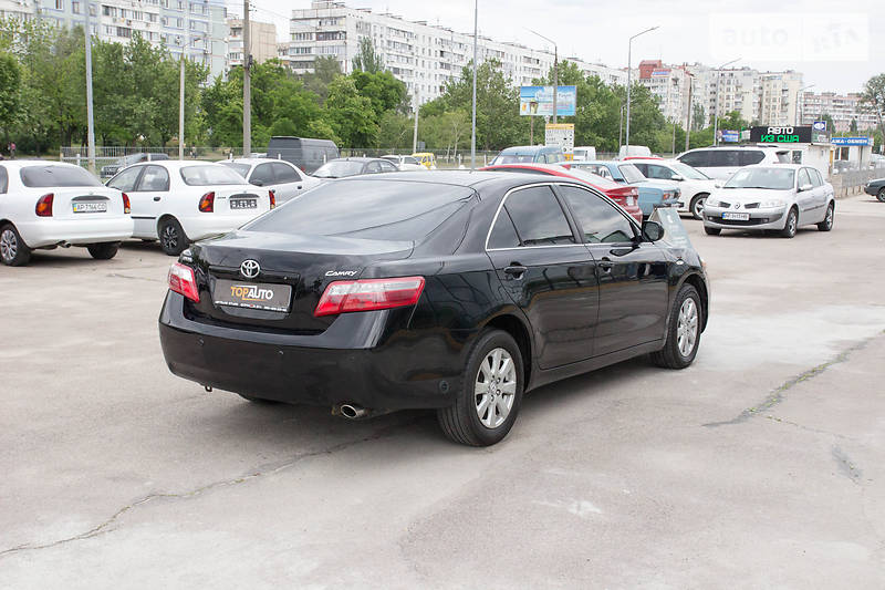 Седан Toyota Camry 2008 в Запоріжжі