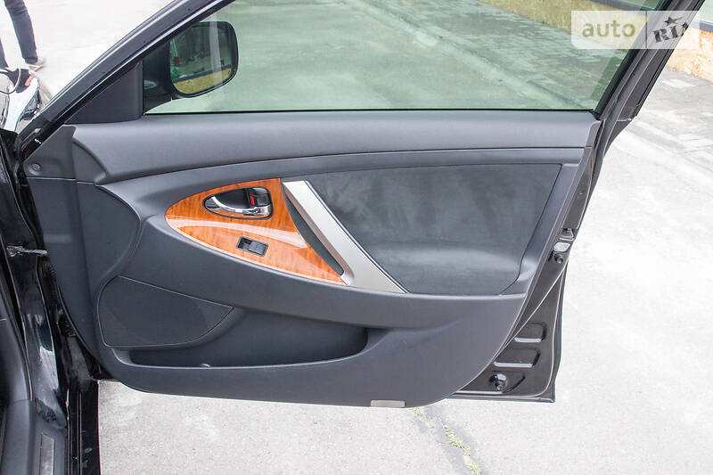 Седан Toyota Camry 2008 в Запоріжжі